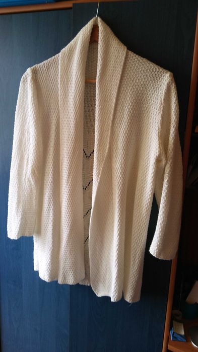 Narzutka L biała sweterek