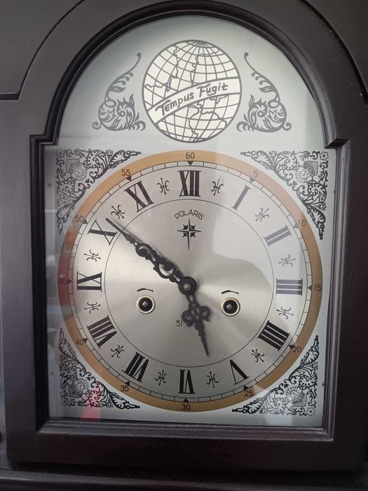 Relógio de Pé Alto