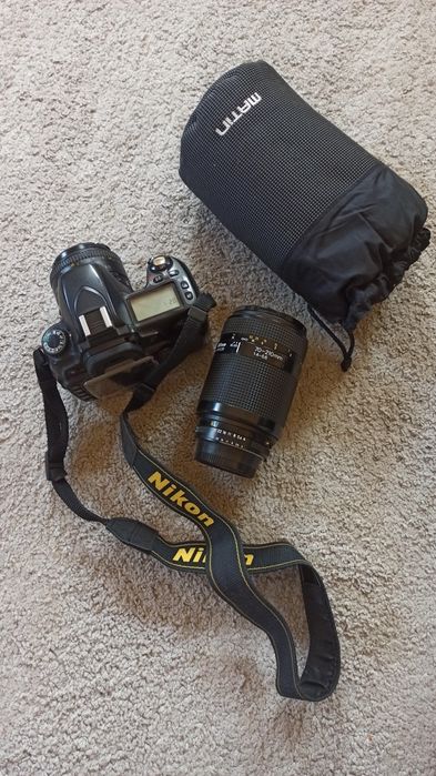 Камера nikon d80. Обєктив nikon 70-120mm. Обєктив 50mm. Штатив velbon