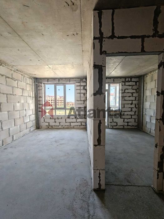 Простора квартира з кладовкою в новому будинку з АГВ в Великодолинском