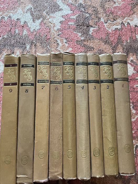 Продам книги томами