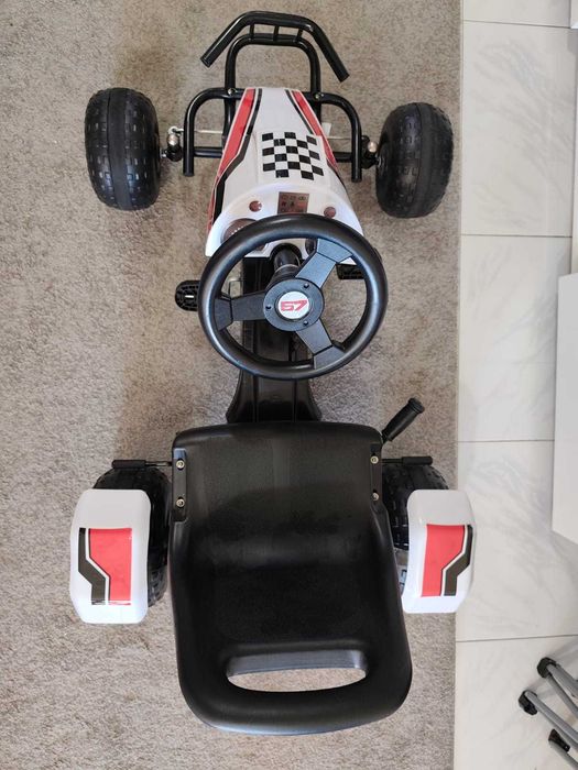 Kart Carro a Pedais com Assento Ajustável, Freio de Mão Branco e Preto