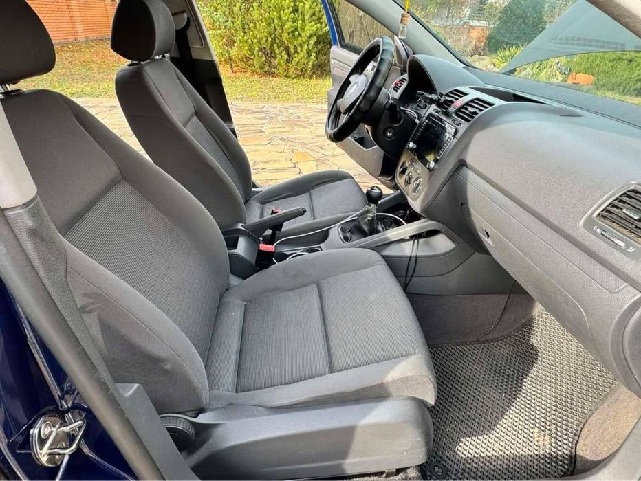 Продам volkswagen golf 5