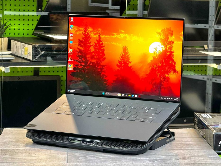 ТОПОВА КОМПЛЕКТАЦІЯ! Dell XPS 9640 / Ultra 9 / DDR5 64Gb / SSD 4Tb / RTX 4070