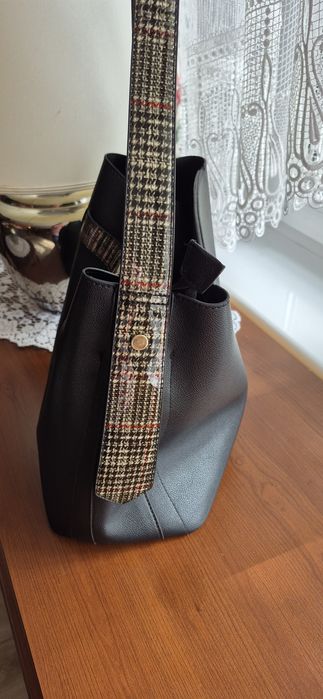 Torba damska czarna że skóry ekologicznej