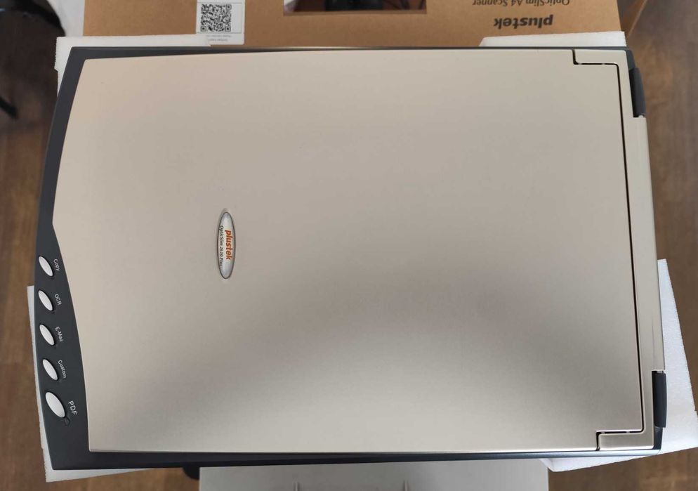 Новий сканер Plustek OpticSlim 2610 Plus з живленням від USB.