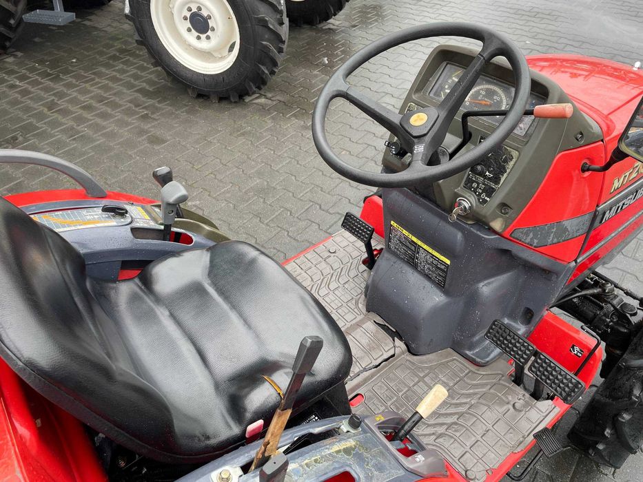 MITSUBISHI mt-200 Японський Трактор