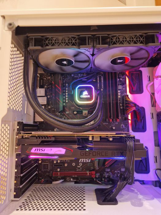 PC Gaming  RTX 2060 + Ryzen 7 2700X + Water Cooler + 16GB RAM