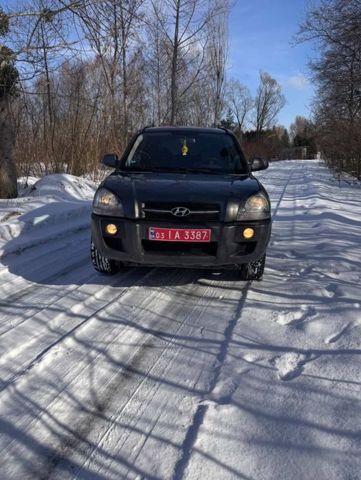 Продам Hyundai Tucson 2.0 бензин
