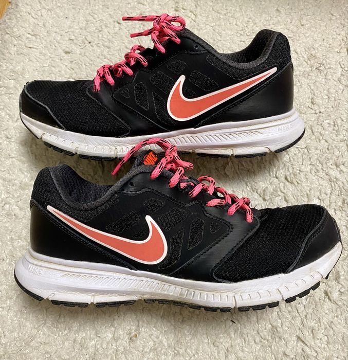 Продам кросівки Nike 39 розмір