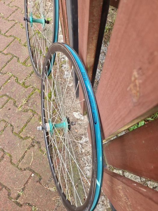 Komplet kół 28 cali