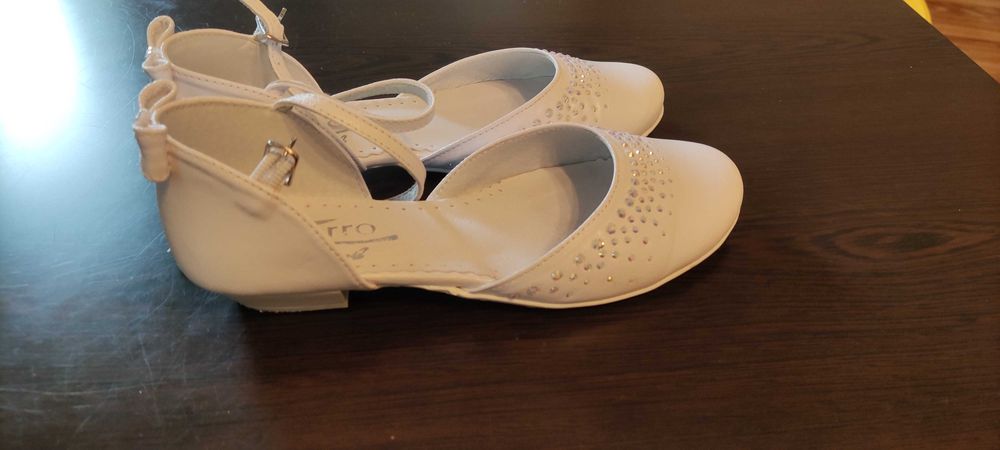 Sukienka do pierwszej komunii