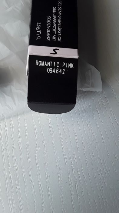 Żelowa szminka Romantic Pink semi shine
