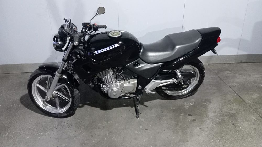 Honda CB 500 em ótimas condições