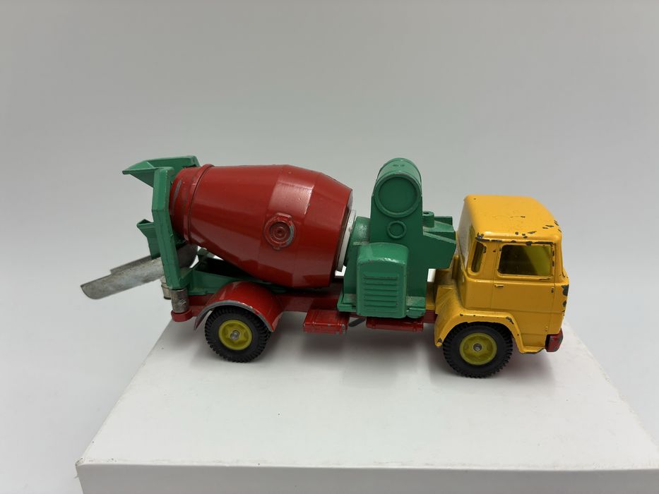 Model Siku V 291 Magirus betoniarka transportowa