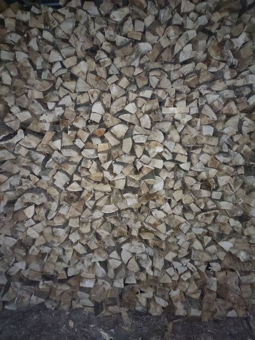 Дрова Рубаные ,Сухие , есть возможность доставки