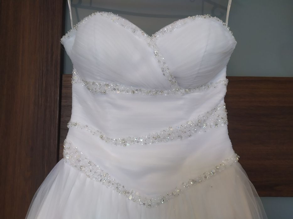 Piękna suknia ślubna