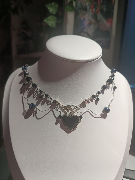 regulowany handmade naszyjnik z zawieszka serce czarny