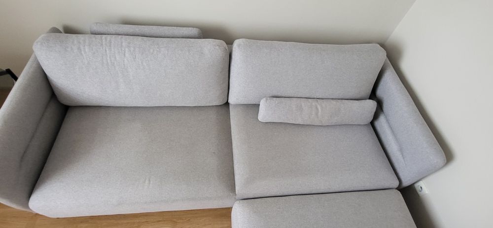 Rozkładana sofa z pufą duero