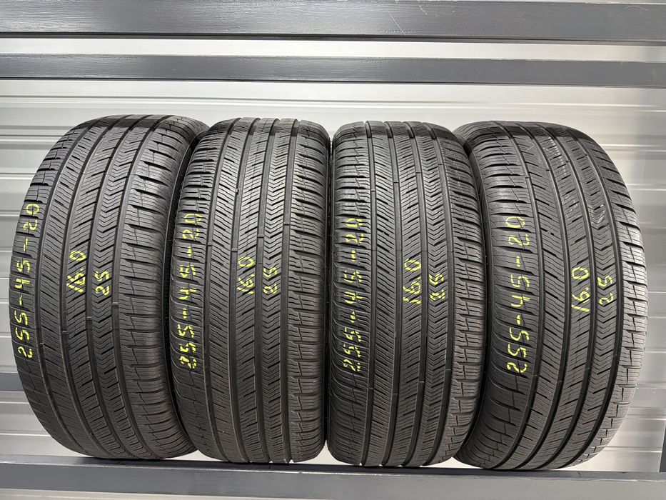 Все сезоні шини 255/45r20 Vredestein.   Ціна 4000 грн/шт.