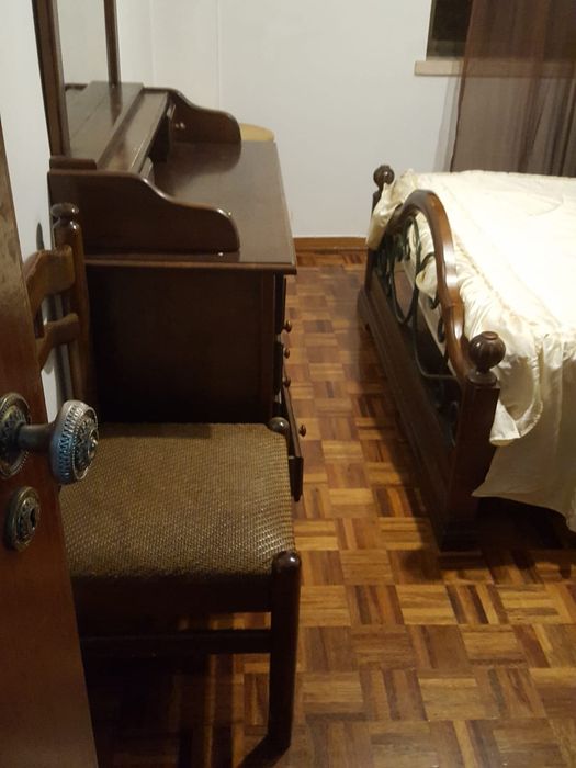 Quarto junto ao forum de almada