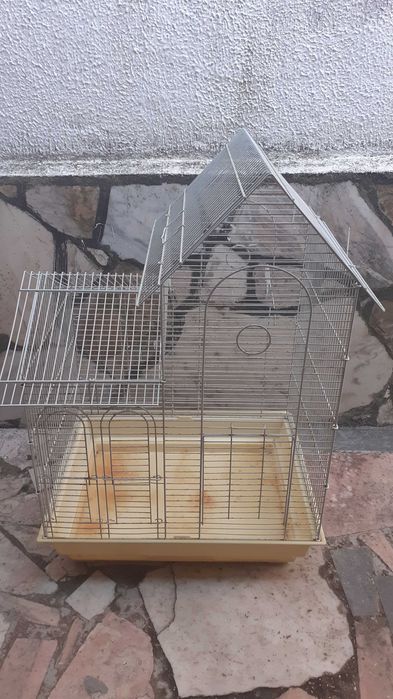 Gaiola grande branca