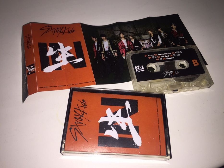 bts album - купити CD, DVD диски - Ціна на OLX.ua