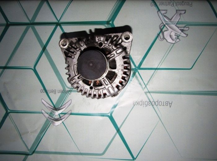 Генератор 1.6 hdi Ситоен Берлинго Citroen Berlingo Пежо Партнер В9