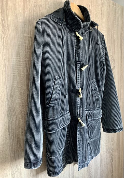 Casaco bombazine cinza com capuz – L