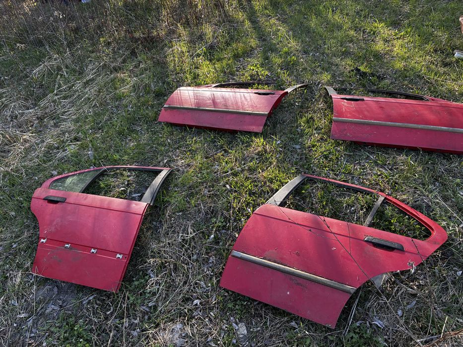 Maska, drzwi szyby błotniki klapy lampy Volkswagen Fiat Mercedes części do BMW E30 E46 E36 E 12 E 32 E23 E 12 E 10