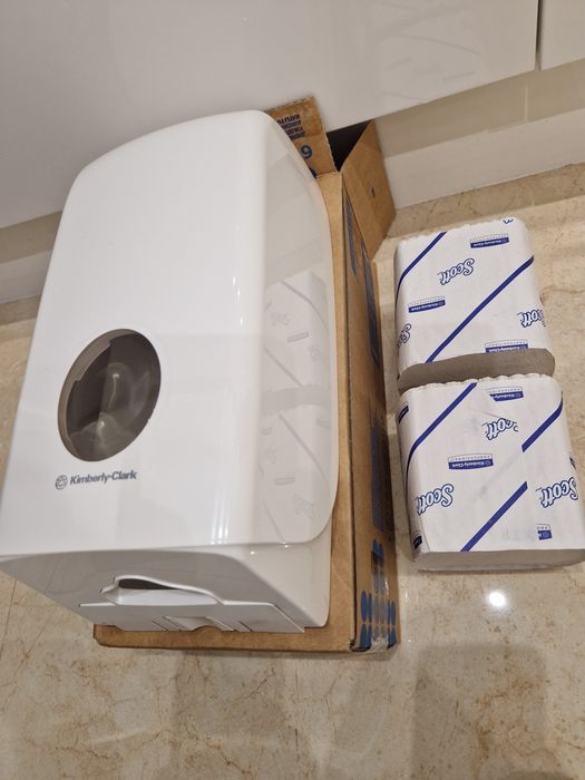NOWY Dozownik do papieru toaletowego KIMBERLY-CLARK 6946