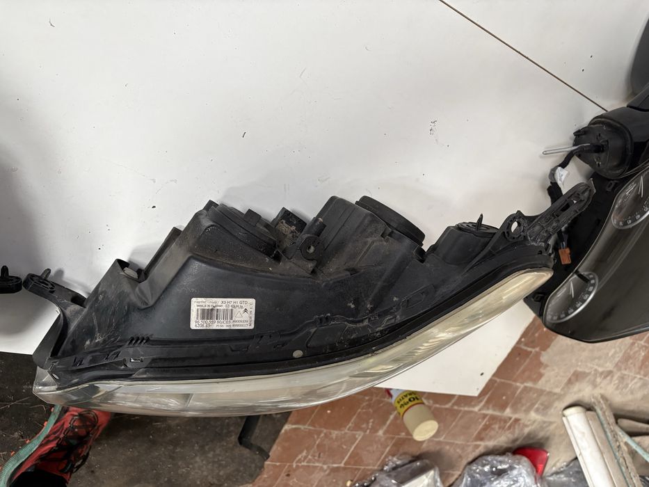 Фара передня Citroen C5 I Сітроен Ц5 1