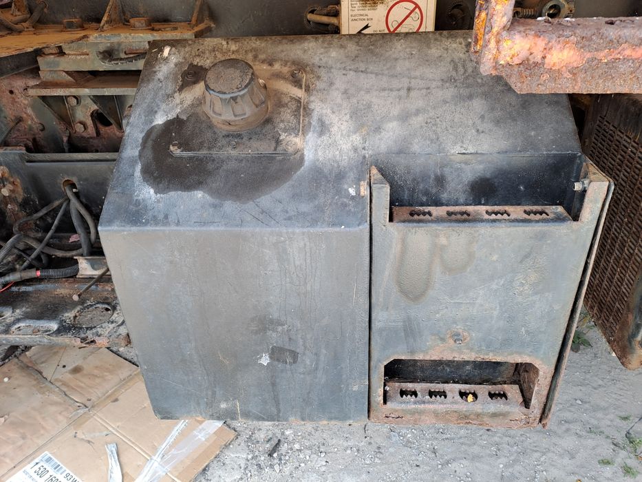 Zbiornik hydrauliki rozdzielacz zawory 24v 4 sekcje chlodnica