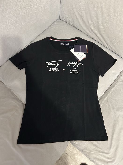 Czarny bawełniany damski tshirt   w rozmiarze M