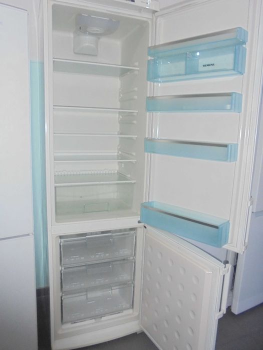 Frigorifico - SIEMENS / Bom estado / Com garantia