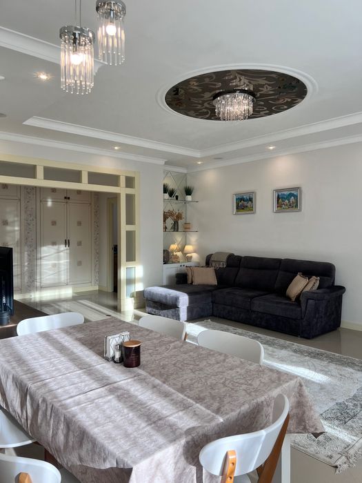 Преміальна видова 3-к. квартира з дизайнерським ремонтом | 121 м²