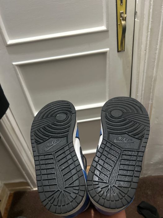 Nike air Jordan 1 retro mid SE Signal Blue