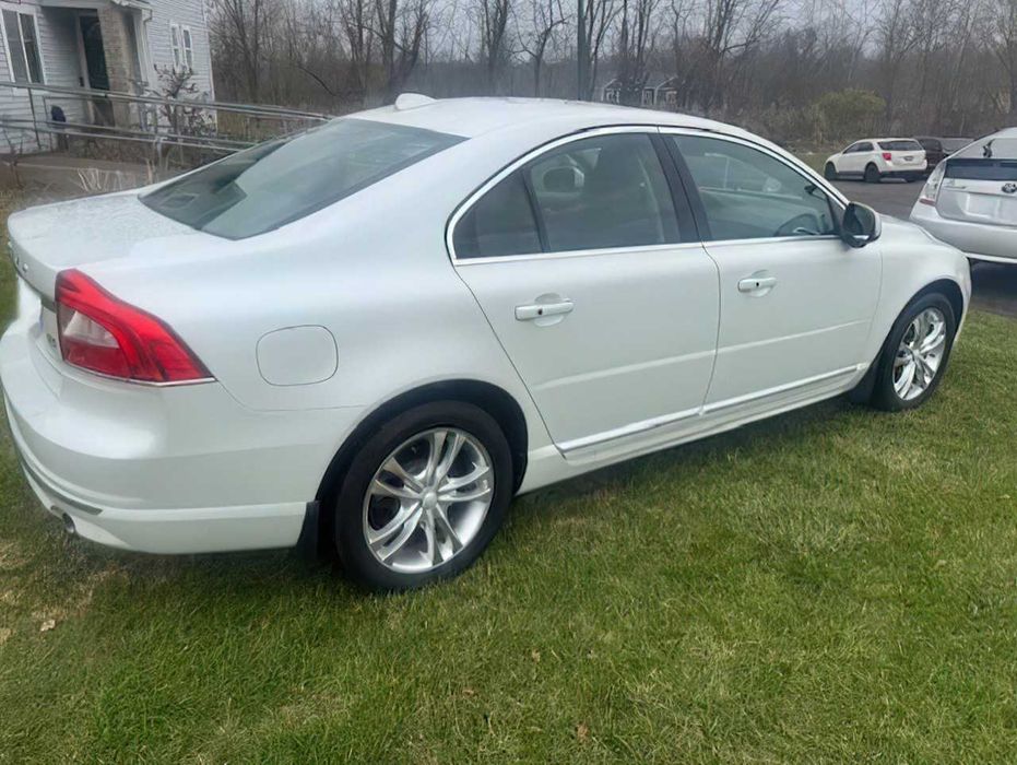 Volvo S80      2016