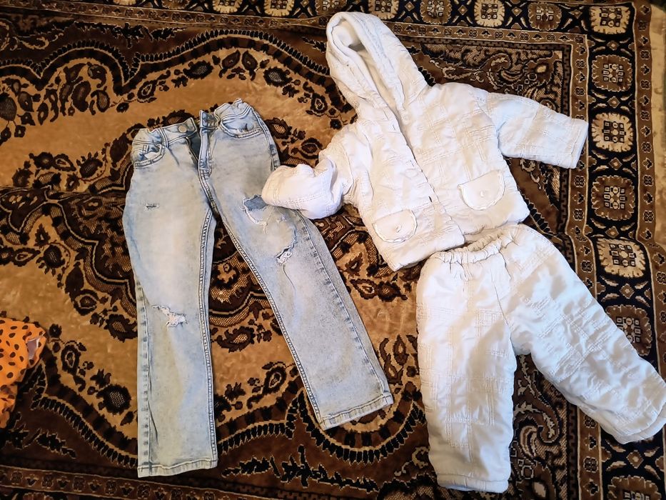 речі для дівчинки від народження до 4 років