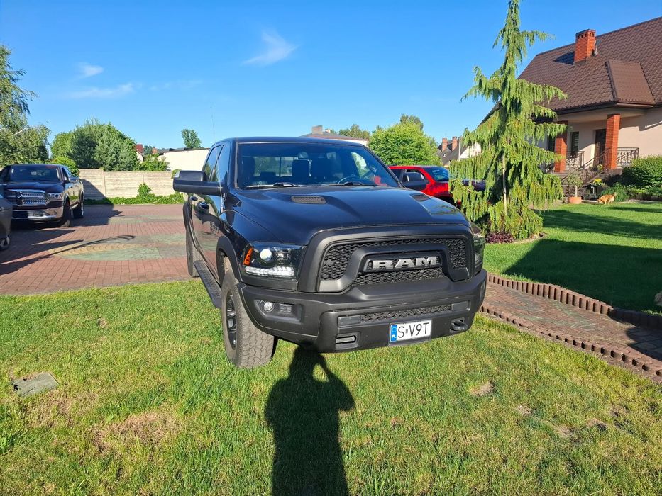 RAM 1500 Ram 5.7 hemi rebel 18 r