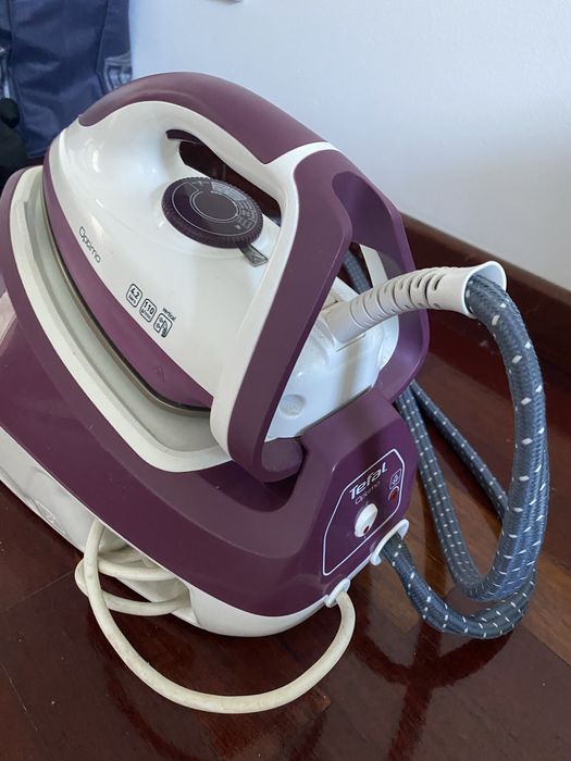 Ferro de engomar Tefal