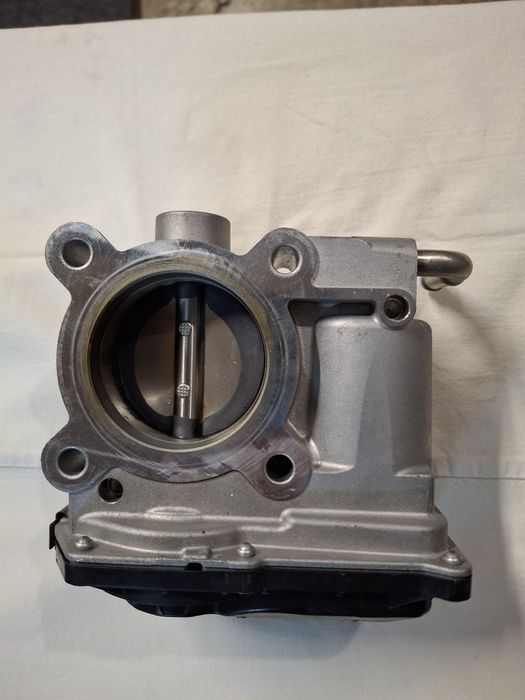 Дросельна заслінка Nissan kicks HR16