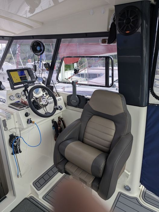 Jacht motorowy Delphia Nautika 830
