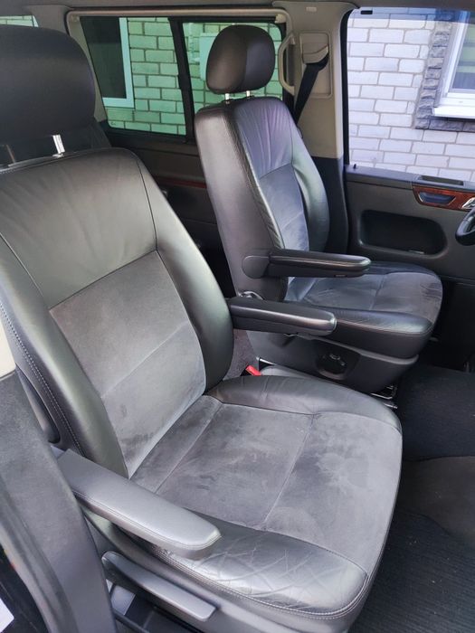 Volkswagen Multivan 2008 рік 2.5 дизель