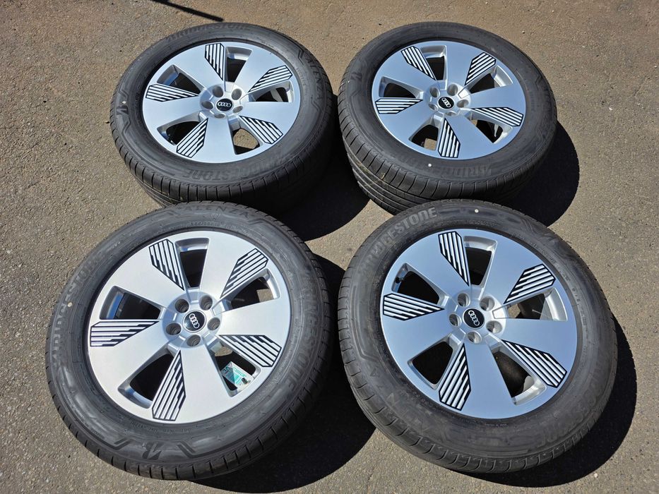 [L41] Koła Lato 19 Cali 5x112 Bridgestone 255/55/19 Audi Q7 Q8 20r