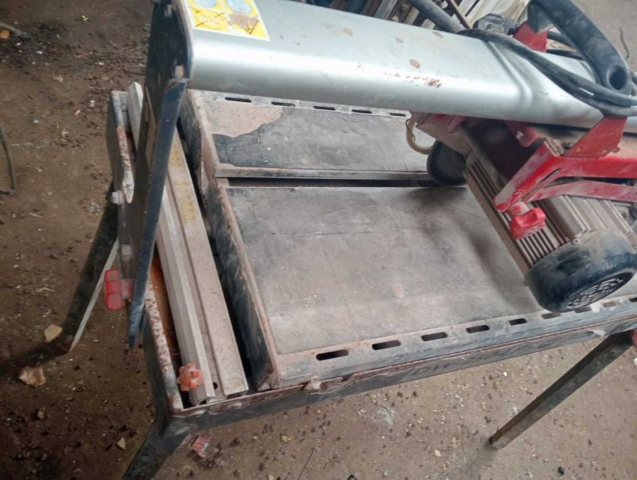 Máquina cortar azulejos rubi DW-250-LPS com sistema de água