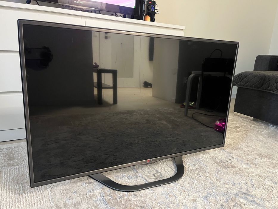 LG LCD television