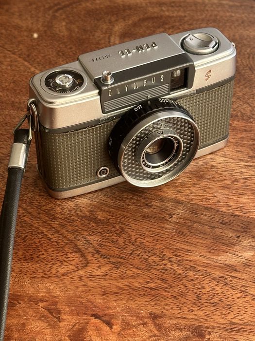 Olympus Pen-EE S