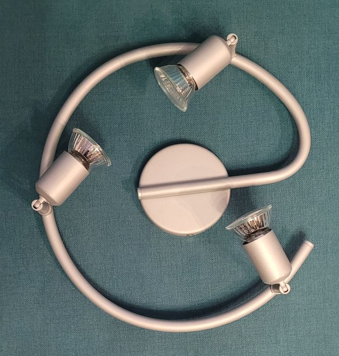 Lampa Massive  3x Gu10 50W halogen  230V