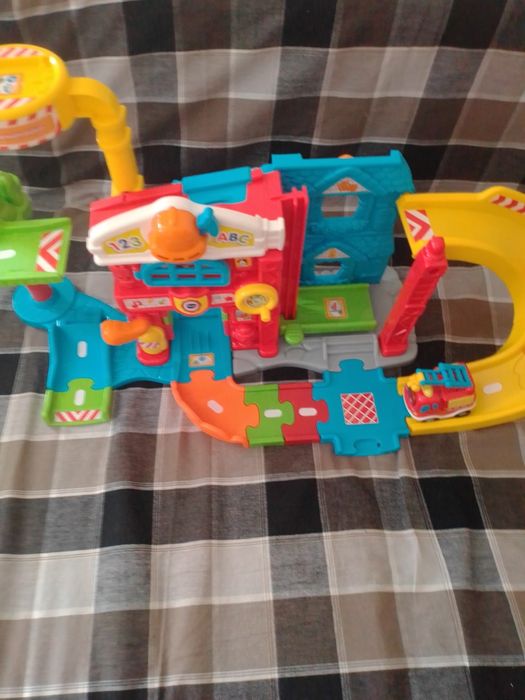 V-tech Пожежна станцiя, пожарная станция, пожарная машина,  от 2 до